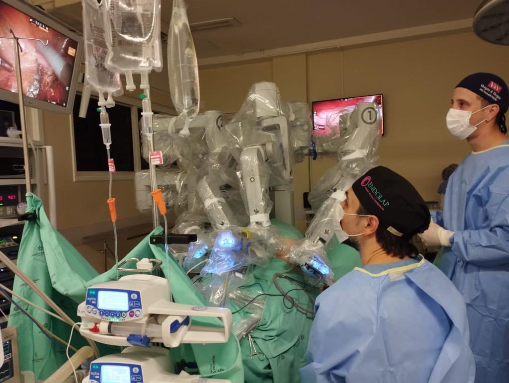 4 Anos da Primeira Cirurgia Robtica de Endometriose em Santa Catarina